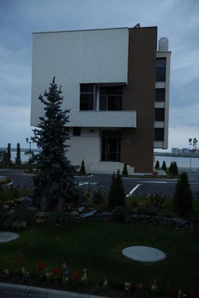 Verona Complex Villa